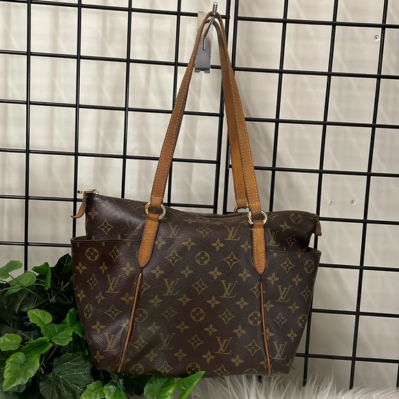 Louis Vuitton monogram totally pm shouder bag - Picture 2 of 12